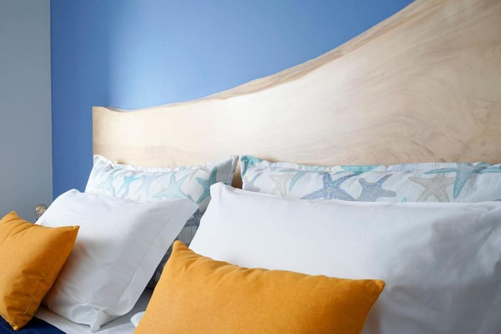 Mediterranea Apartment- Central Station - Free Wifi&Netflix Bari Exterior photo