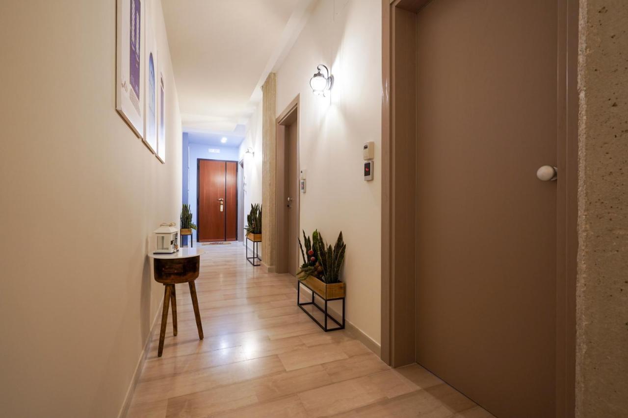 Mediterranea Apartment- Central Station - Free Wifi&Netflix Bari Exterior photo